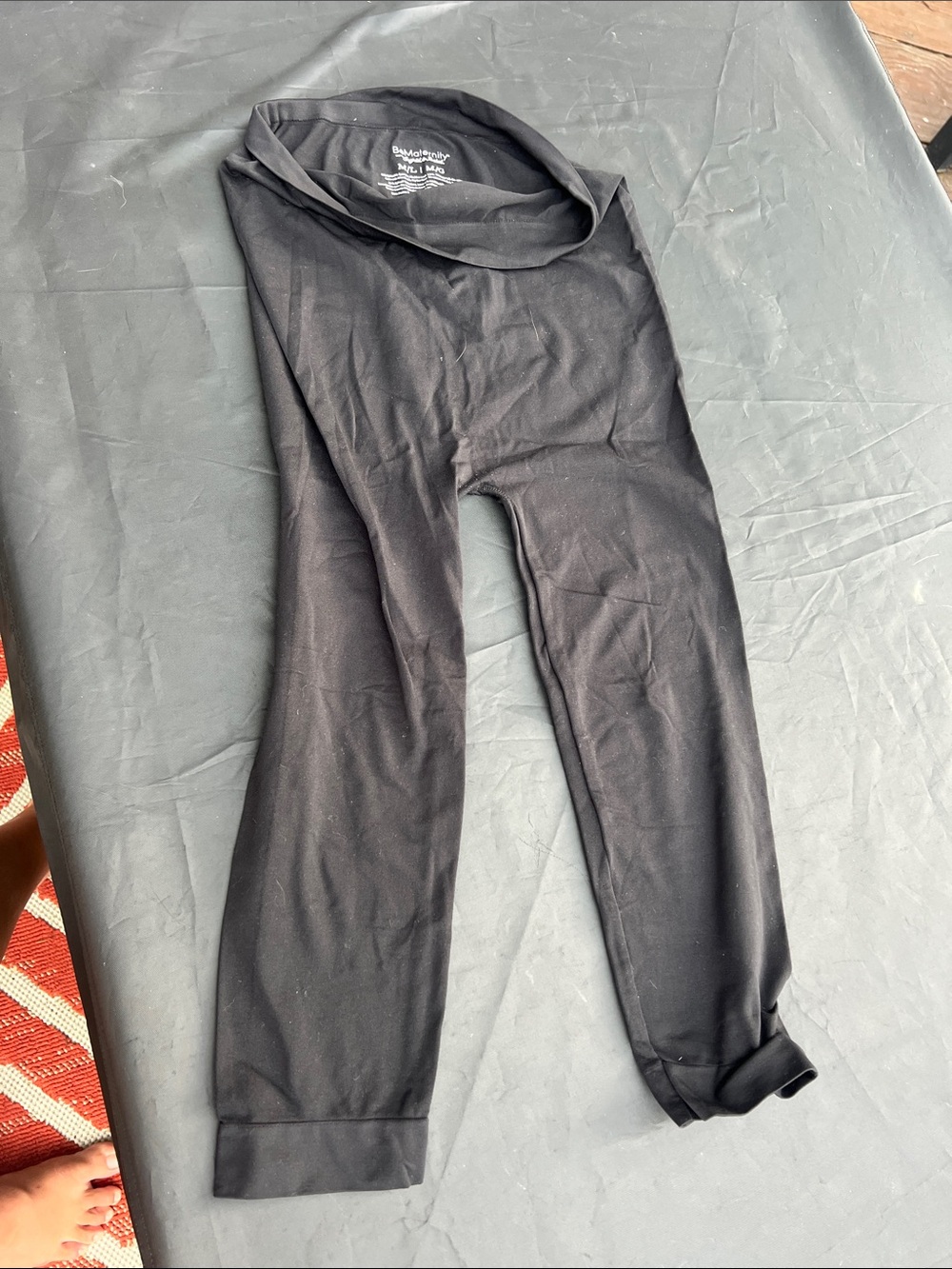 BeMaternity By Ingrid & Isabel seamless leggings size M/L